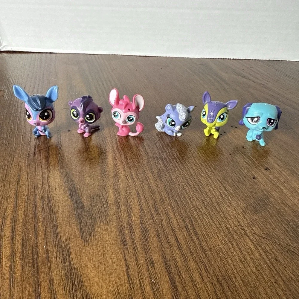 Littlest Pet Shop LPS Mini Toy Figures lot 6